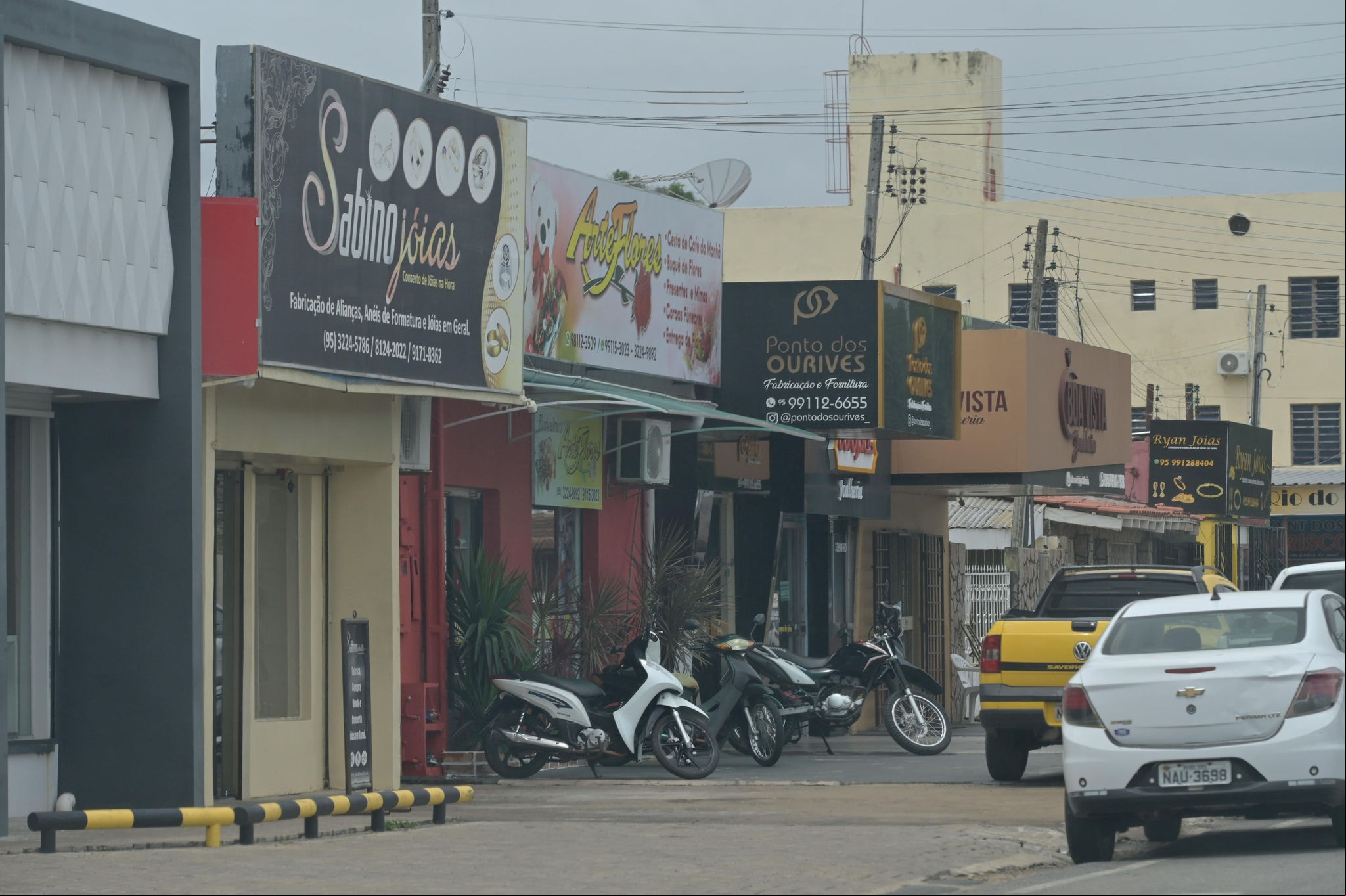 'Rua do Ouro' é localizada a um quarteirão da sede do governo, em Boa Vista. Fred Magno / O Tempo