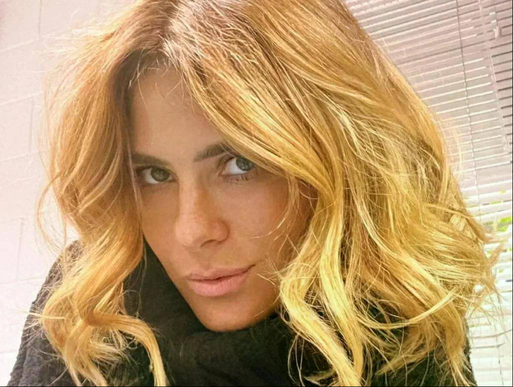 Carolina Dieckmann relembra como foi raspar o cabelo em ‘Laços de Família’: “Todos já sabiam”