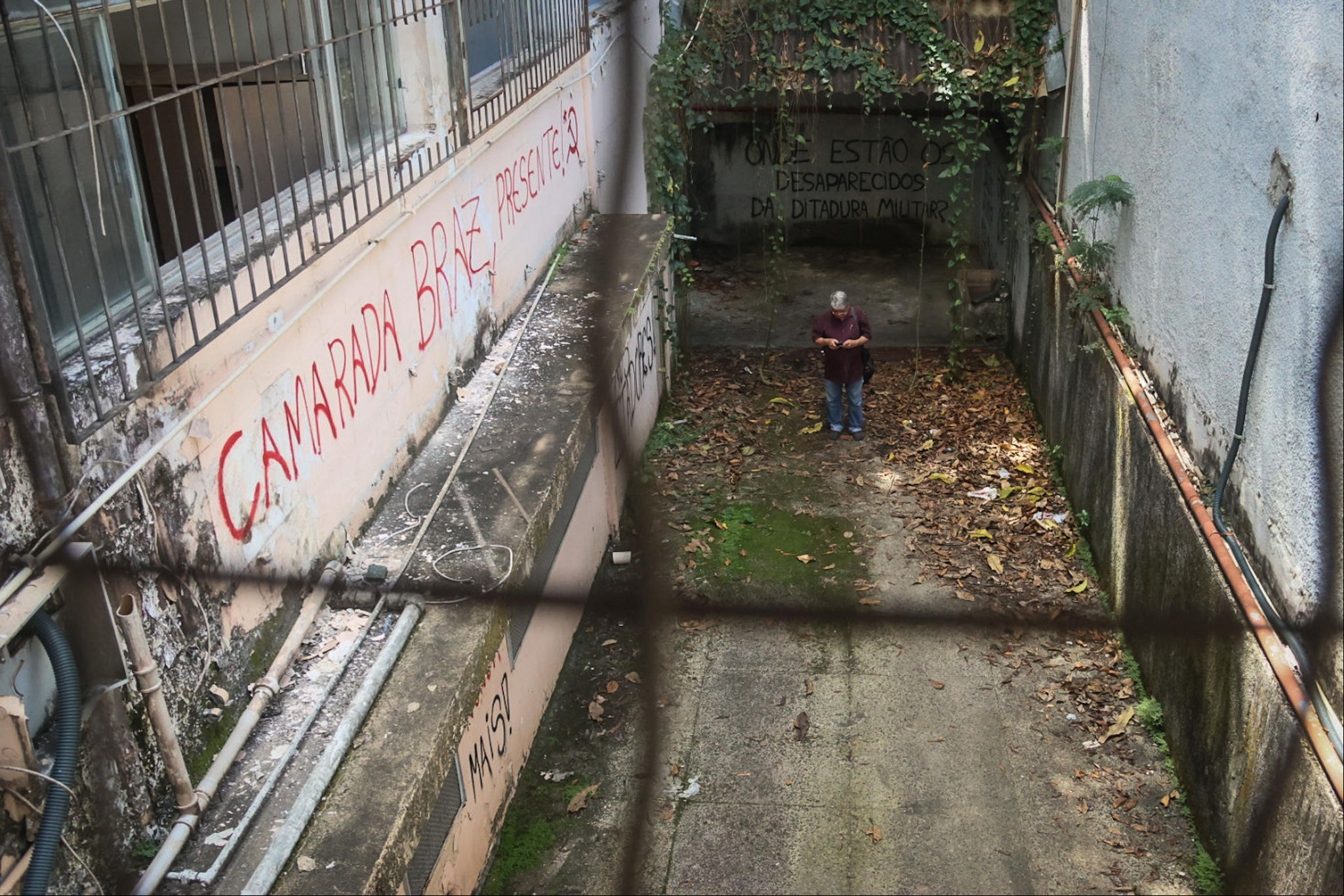 Prédio tem espaços com isolamento acústico que, conforme pesquisadora, dá indícios do que ocorreria na época da ditadura militar. e para o lado para ver todas as fotos.