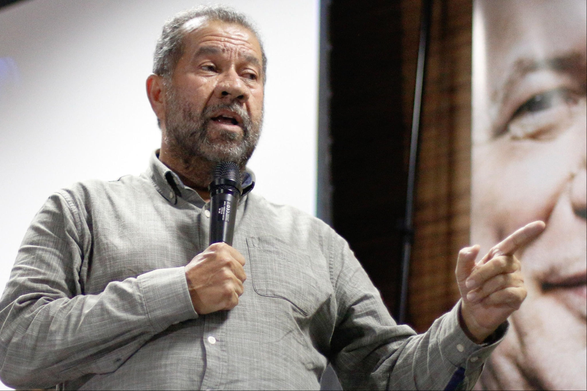 Carlos Lupi Ministro da Previdência, Carlos Lupi, confirmou presença em sessão da Comissão de Previdência da Câmara dos Deputados