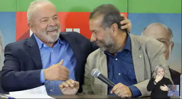 Na imagem, o ex-presidente Lula e o presidente nacional do PDT, Carlos Lupi Na imagem, o ex-presidente Lula e o presidente nacional do PDT, Carlos Lupi