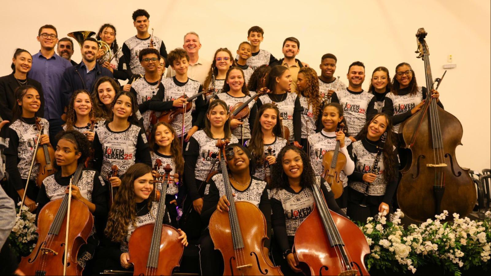 Orquestra Jovem das Gerais se apresenta em Congonhas no lançamento do projeto Música e Cidadania 