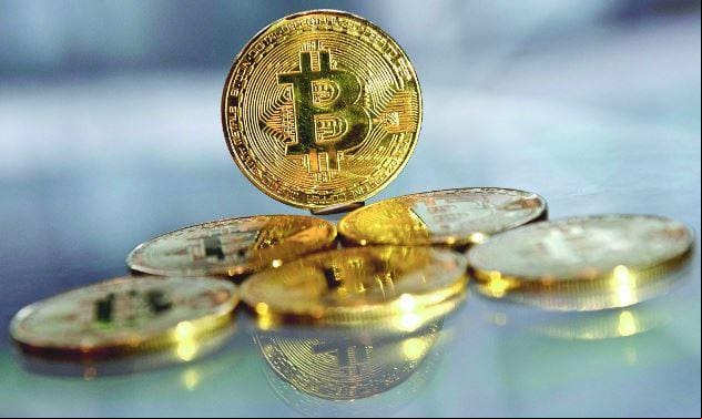 Criptomoeda abriu semana com perdas 
