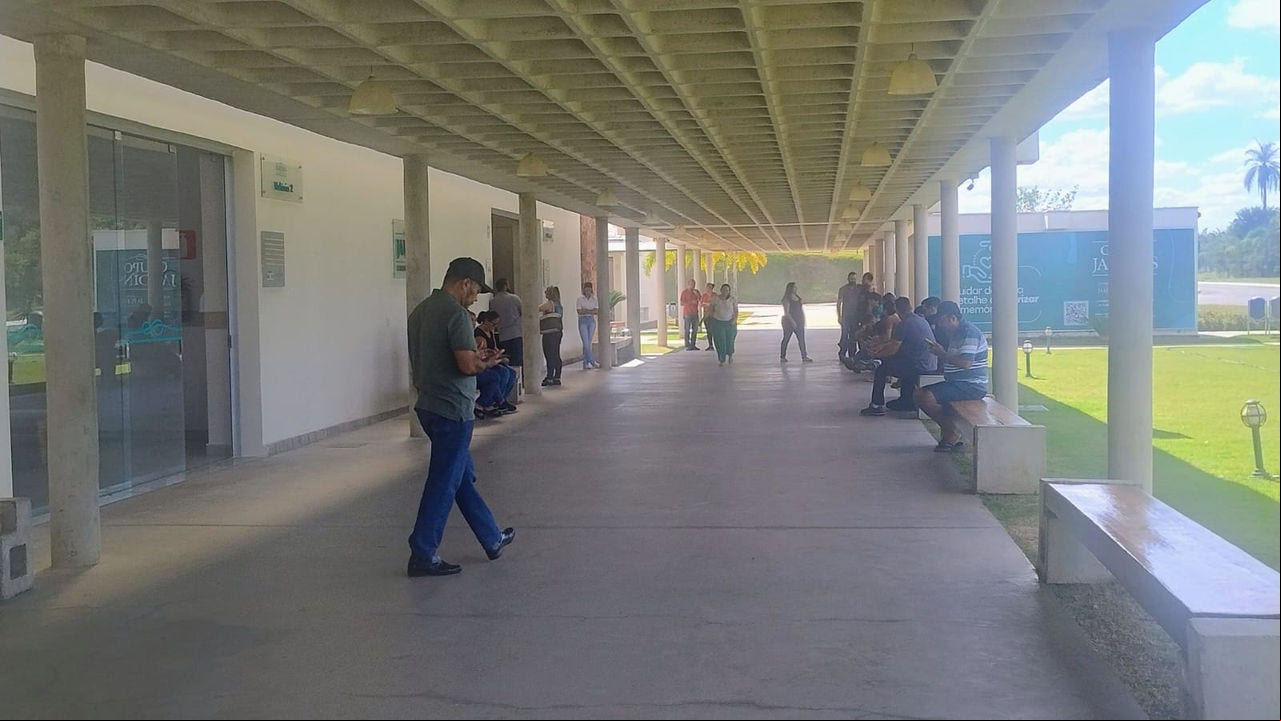 Família se despede da idosa nesta quarta-feira (4).