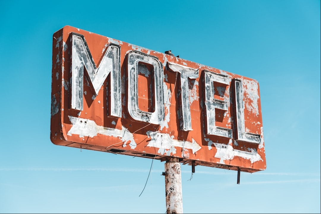 Homem disse que foi para o motel após se desentender com a companheira