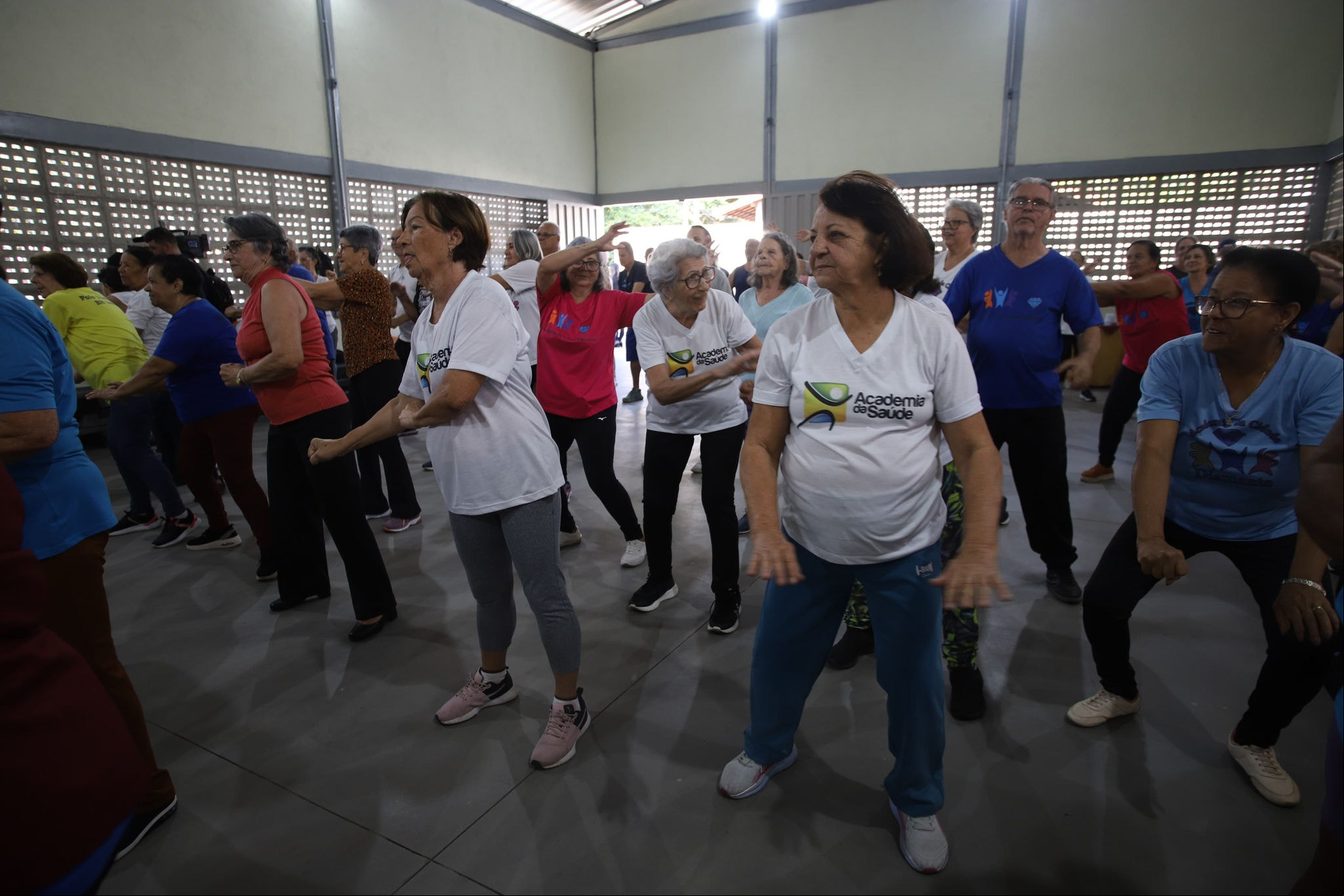 Atualmente, são 83 unidades, com aproximadamente 15 mil usuários inscritos nas Academias da Cidade