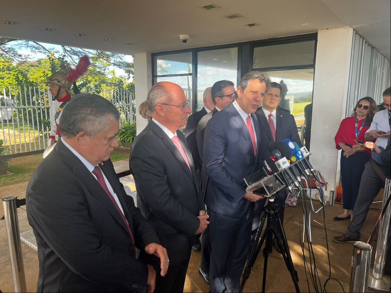 Nesta terça-feira, Haddad anunciou que a alternativa ao aumento do IOF será apresentada até domingo