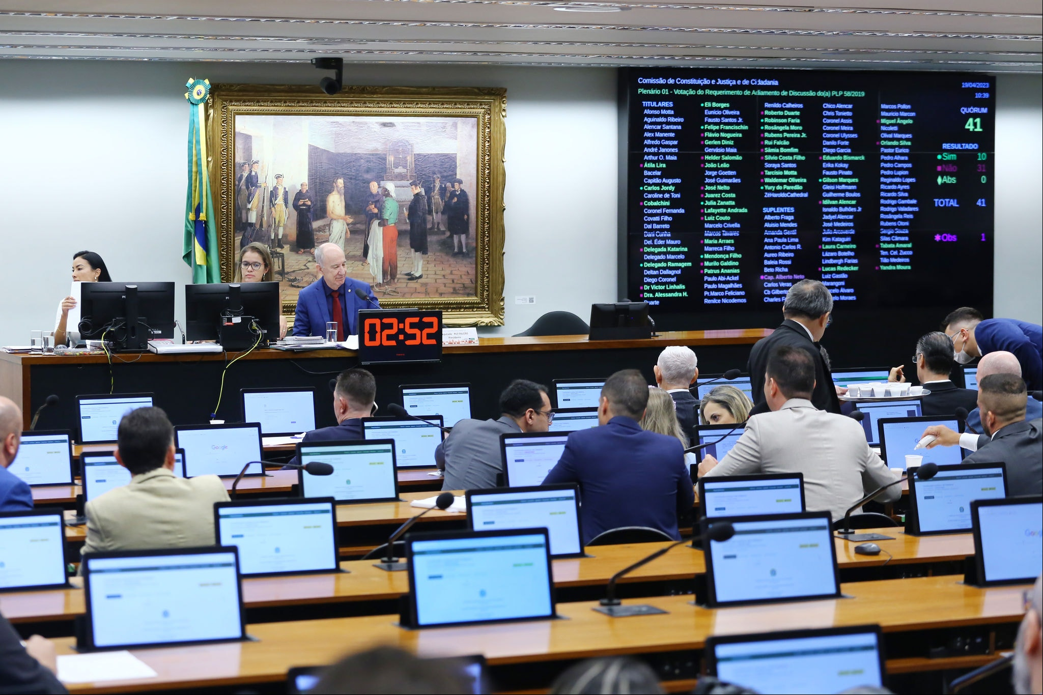 Reunião da Comissão de Constituição e Justiça (CCJ) da Câmara para discussão e votação de propostas.
