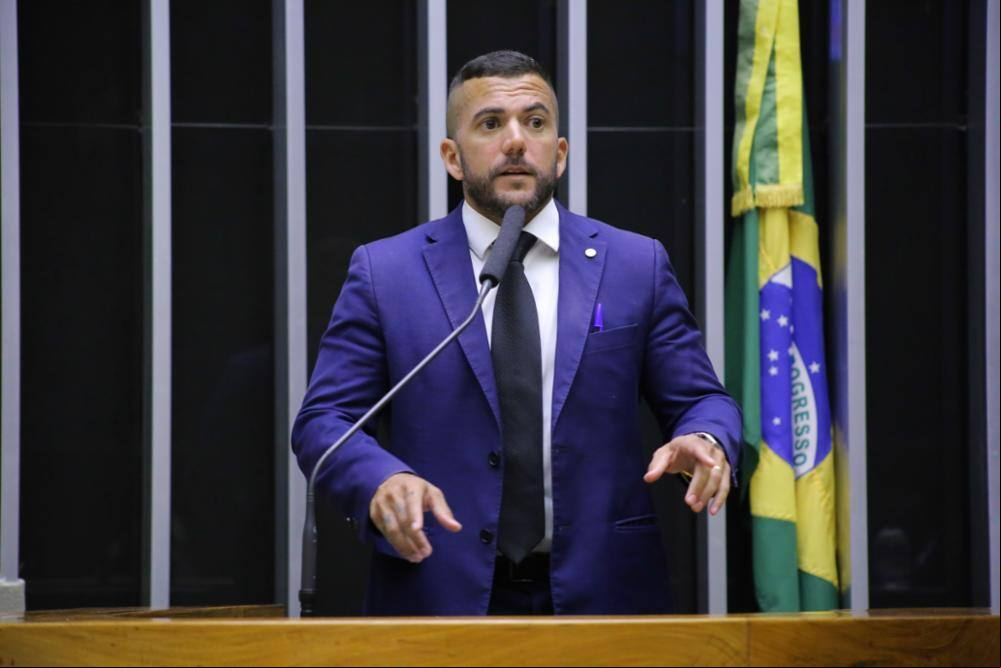 O deputado federal Carlos Jordy é alvo da PF na Operação Lesa Pátria
