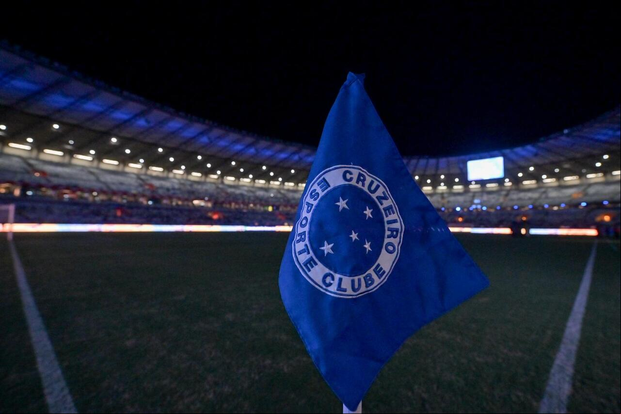 Bandeira do Cruzeiro no Mineirão