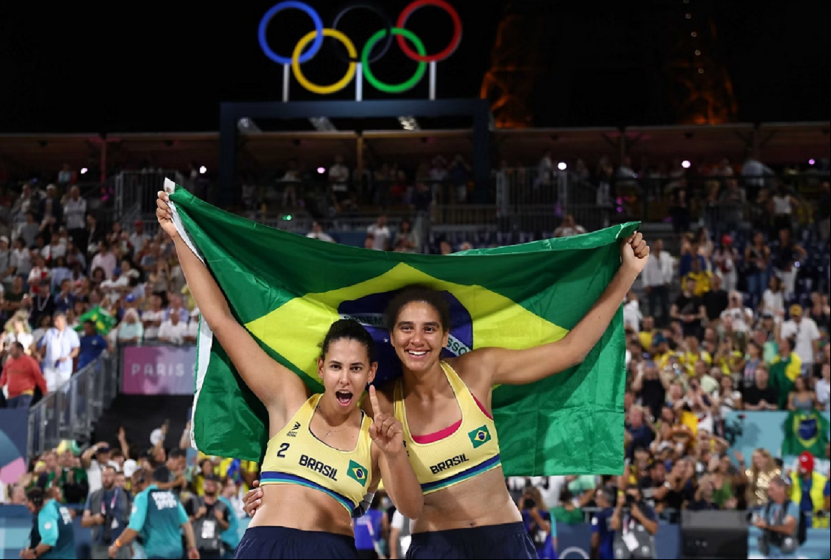Ana Patrícia e Duda conquistaram a medalha de ouro no vôlei de praia feminino, no dia 9 de agosto, superando as canadenses Melissa e Brandie por 2 sets a 1