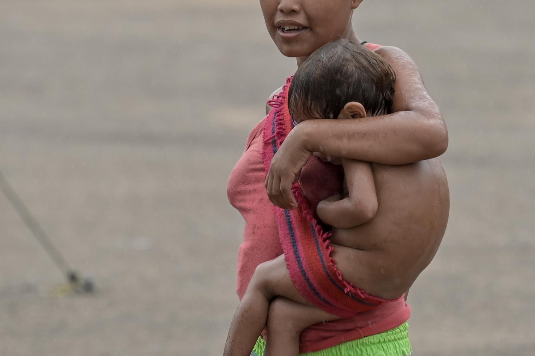 Especial Yanomami Apesar de a morte de crianças por desnutrição e o assassinato de líderes indígenas causarem revolta momentânea, essa tamanha tragédia pouco nos faz refletir qual é, de fato, nossa perda. Foto: Fred Magno/O Tempo