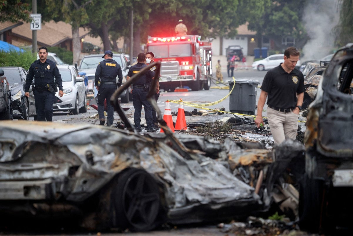 Avião caiu em zona urbana de San Diego (EUA)