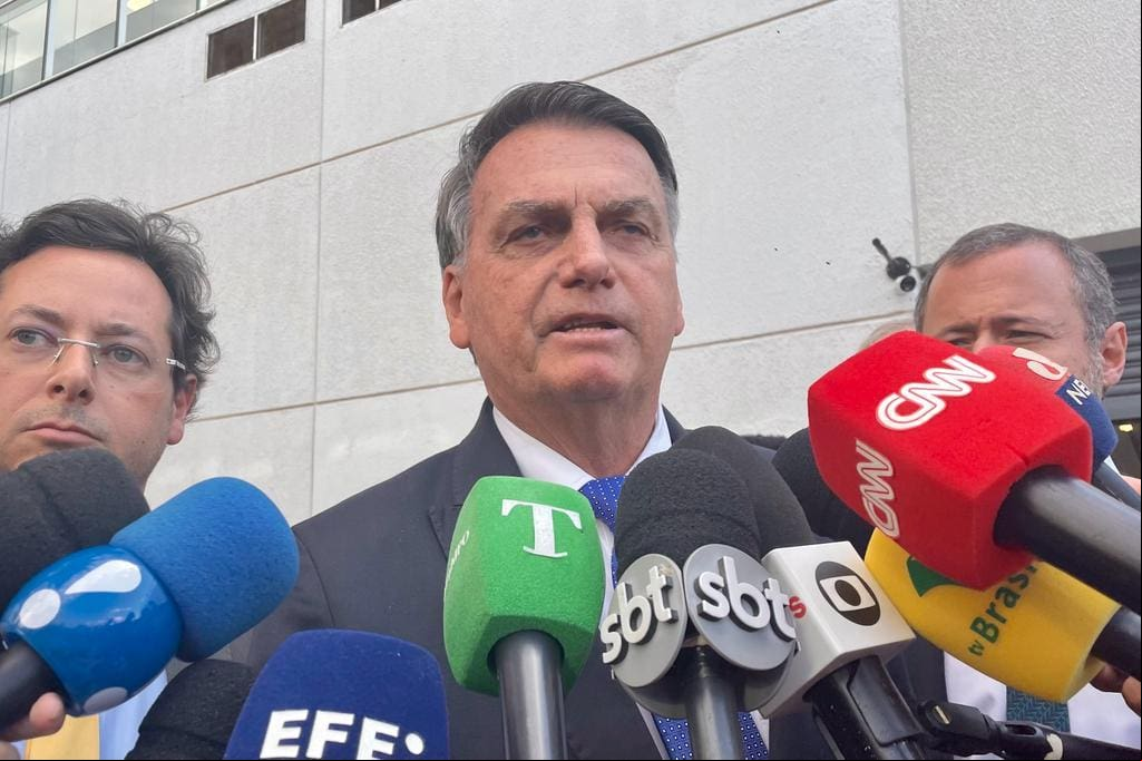 O ex-presidente Jair Bolsonaro prestou depoimento à Polícia Federal, em Brasília (DF), nesta quarta-feira (12)