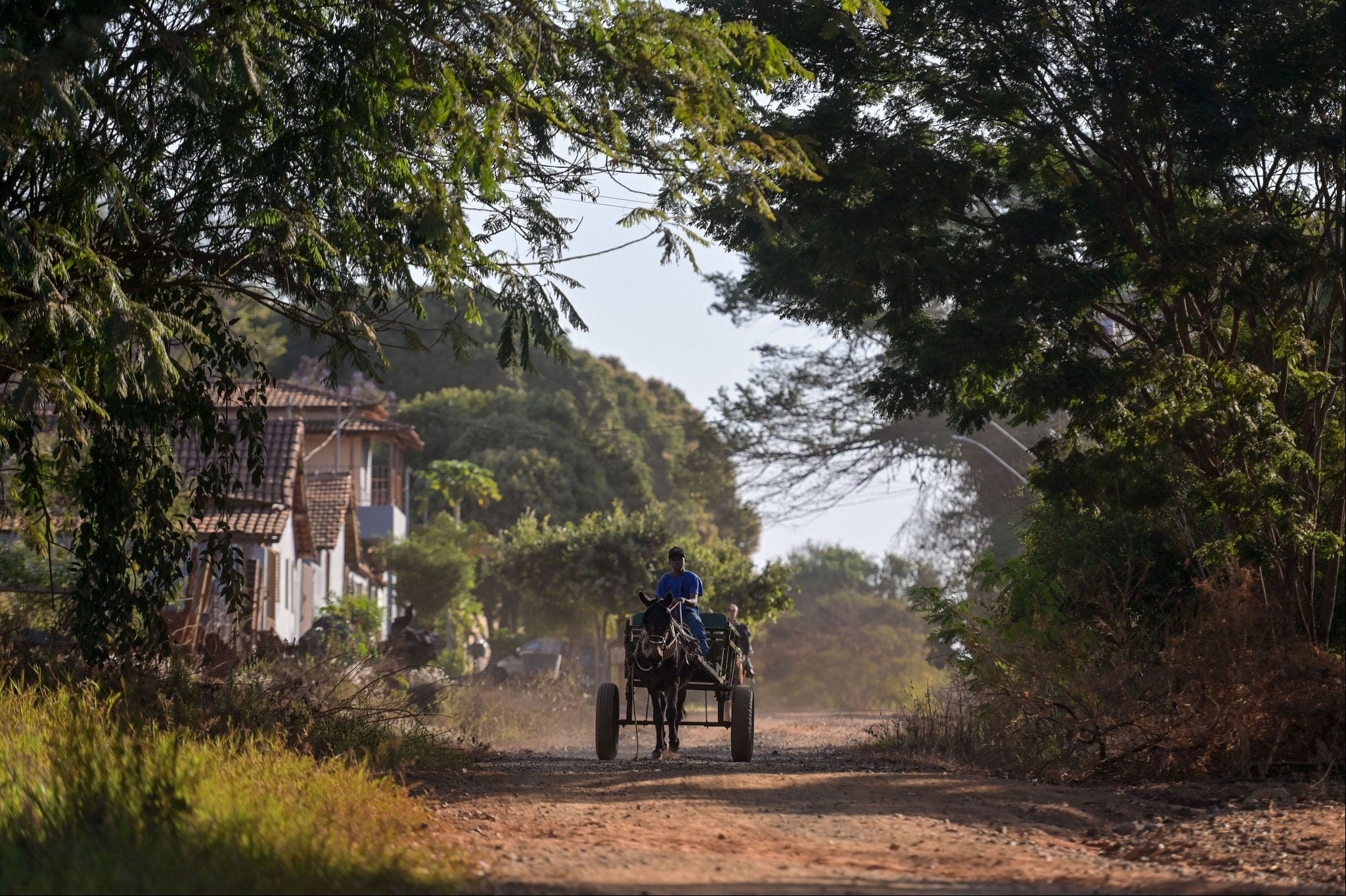 Uma das ruas do distrito de Angueretá: ossadas encontradas em cisternas de fazenda nunca foram identificadas