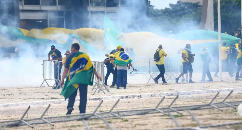 Atos criminosos do 8 de janeiro de 2023 Atos criminosos do 8 de janeiro de 2023