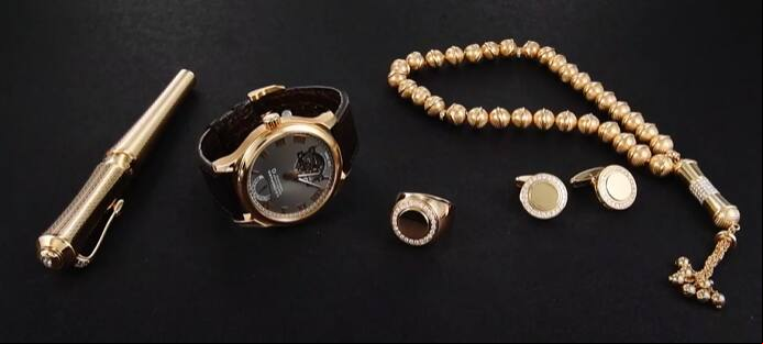 Vídeo inédito mostra detalhadamente o conjunto de joias da Chopard doado pela Arábia Saudita ao ex-presidente Bolsonaro