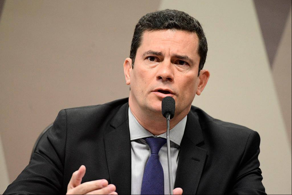 Julgamento pode levar à cassação do mandato do senador