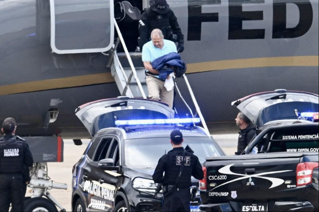 O deputado federal Chiquinho Brazão (RJ), quando desembarcou em Brasília após ser preso no Rio de Janeiro